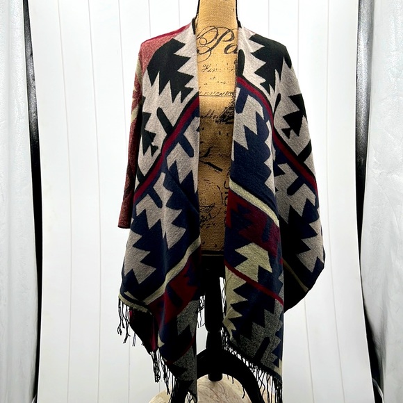 🆕Aztec Shawl Ruana Wrap Multi Color Navy Burgundy Multiple Ways To Wear OS - Picture 2 of 8